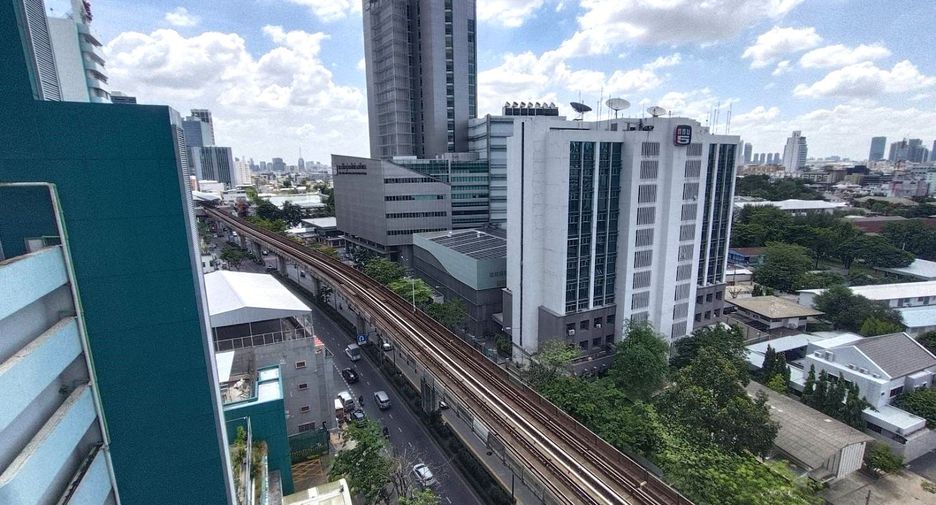 For sale 1 bed condo in Phaya Thai, Bangkok