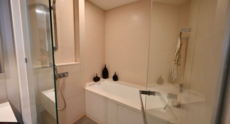 À vendre 4 chambres condo à Khlong San, Bangkok