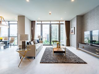 For sale 2 bed condo in Watthana, Bangkok