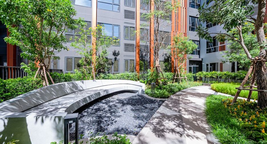 For sale 2 bed condo in Huai Khwang, Bangkok