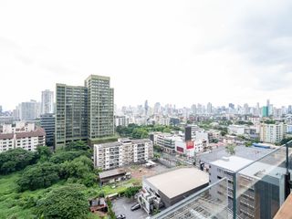 For sale 2 bed condo in Watthana, Bangkok