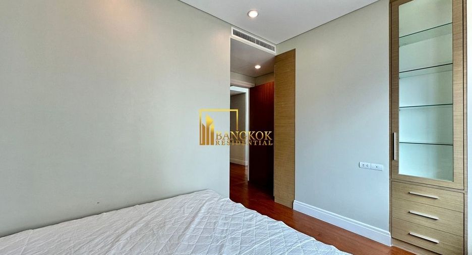 Condo en alquiler de 3 habitaciones en Khlong Toei, Bangkok