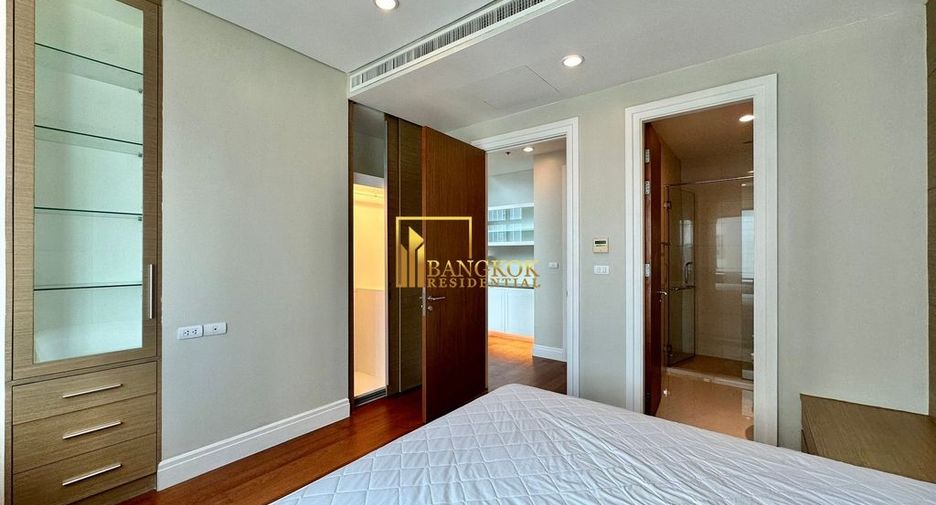 Condo en alquiler de 3 habitaciones en Khlong Toei, Bangkok