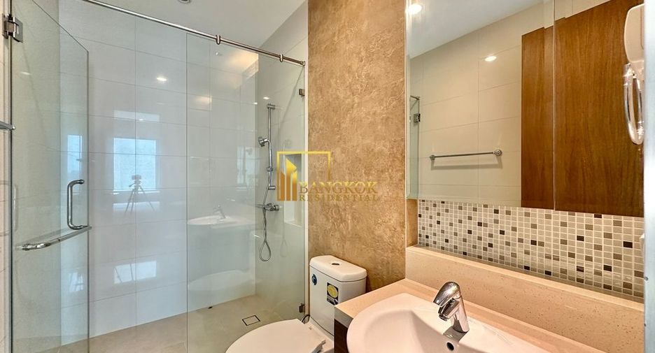 Condo en alquiler de 3 habitaciones en Khlong Toei, Bangkok