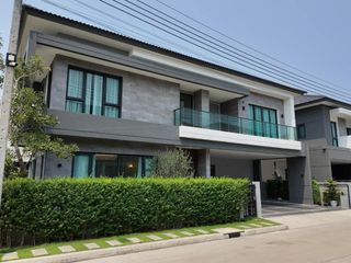 For sale 4 bedrooms house in Bang Phli, Samut Prakan