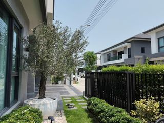 For sale 4 bedrooms house in Bang Phli, Samut Prakan