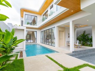 For rent and for sale 4 bedrooms villa in Mueang Phuket, Phuket