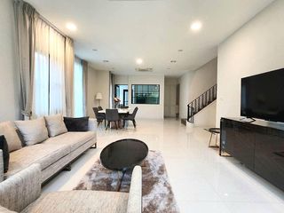 For rent 4 bedrooms house in Saphan Sung, Bangkok