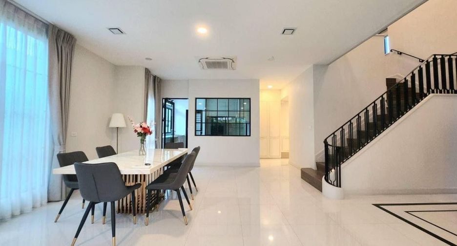 Haus zur Miete mit 4 Zimmer in Saphan Sung, Bangkok