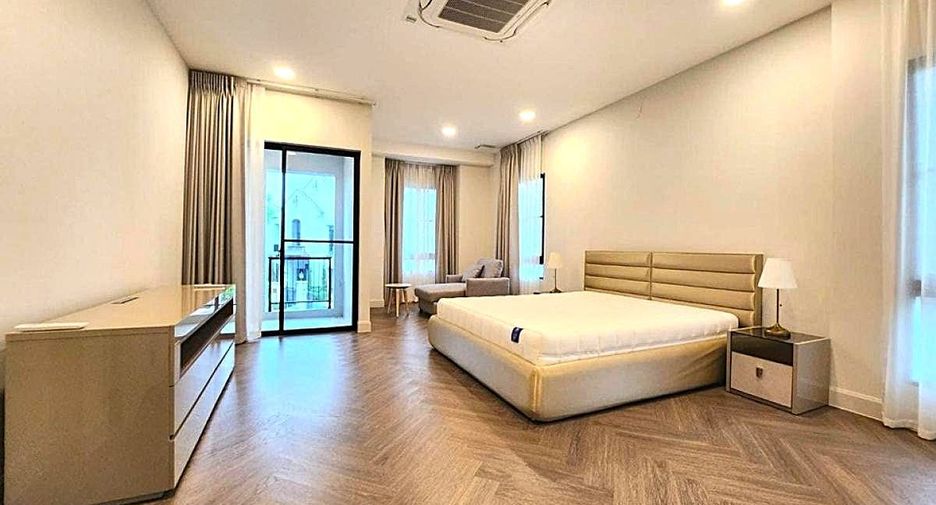 Haus zur Miete mit 4 Zimmer in Saphan Sung, Bangkok