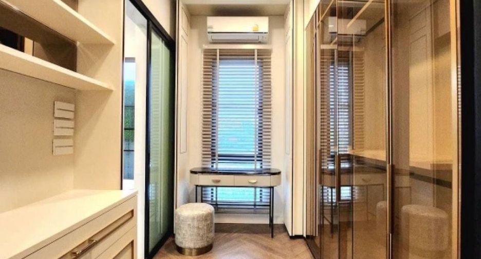 Haus zur Miete mit 4 Zimmer in Saphan Sung, Bangkok