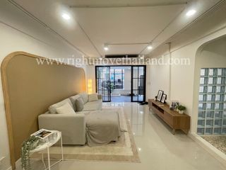 For sale 2 bedrooms townhouse in Phra Khanong, Bangkok
