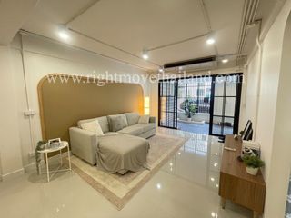 For sale 2 bedrooms townhouse in Phra Khanong, Bangkok