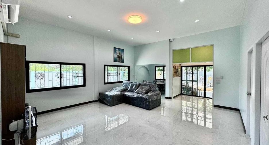 For rent and for sale 3 bedrooms house in San Sai, Chiang Mai