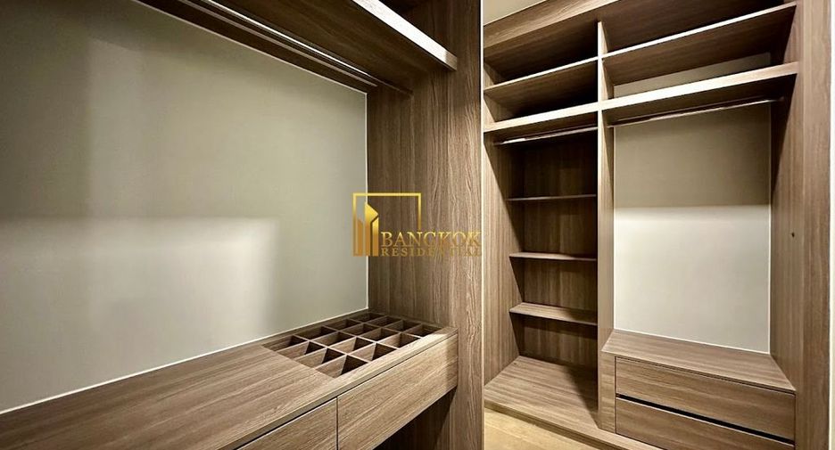 Condo en alquiler de 3 habitaciones en Khlong Toei, Bangkok