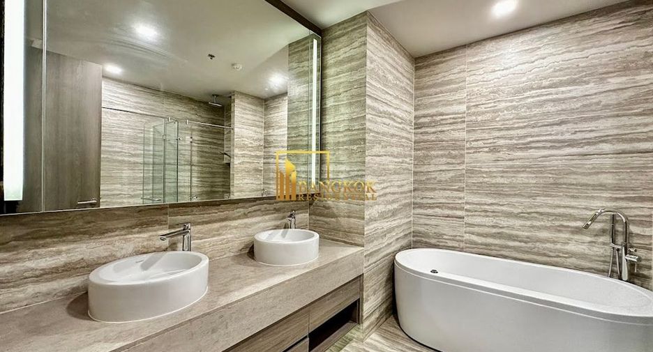 Condo en alquiler de 3 habitaciones en Khlong Toei, Bangkok