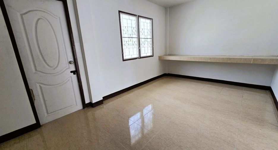 For rent 3 ベッドルーム townhouse in Bang Len, Nakhon Pathom