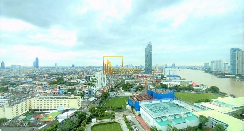 For rent 3 bedrooms condo in Bang Kho Laem, Bangkok