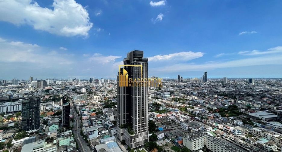 For rent 3 bedrooms condo in Bang Kho Laem, Bangkok