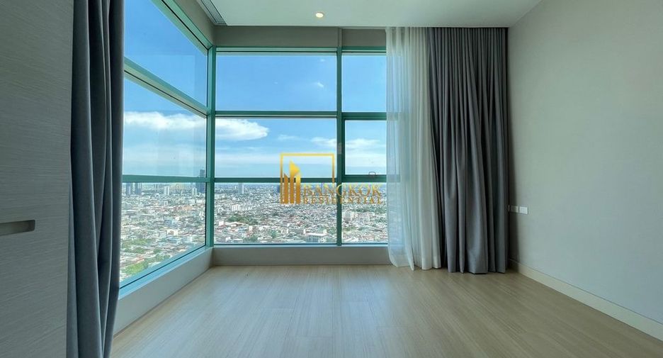 For rent 3 bedrooms condo in Bang Kho Laem, Bangkok
