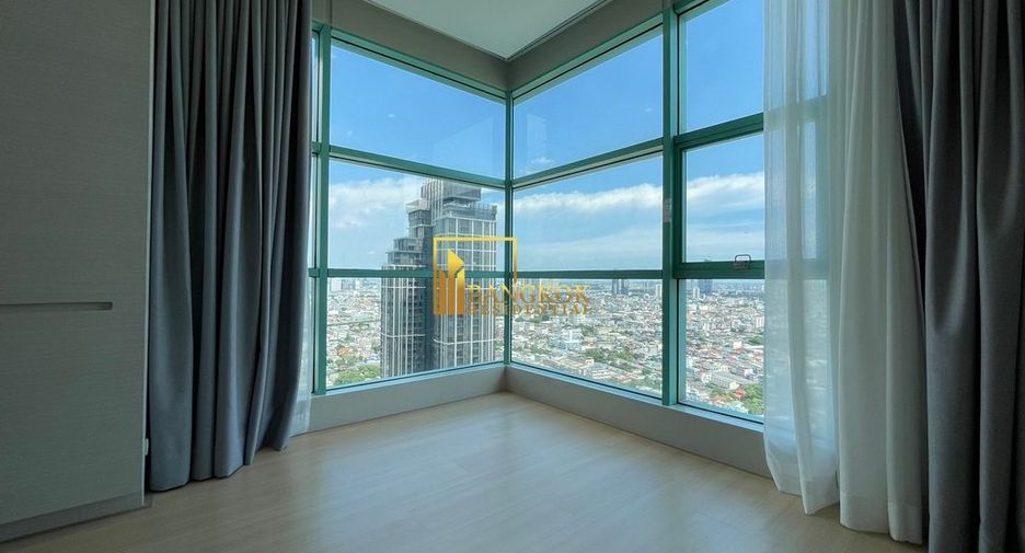 For rent 3 bedrooms condo in Bang Kho Laem, Bangkok