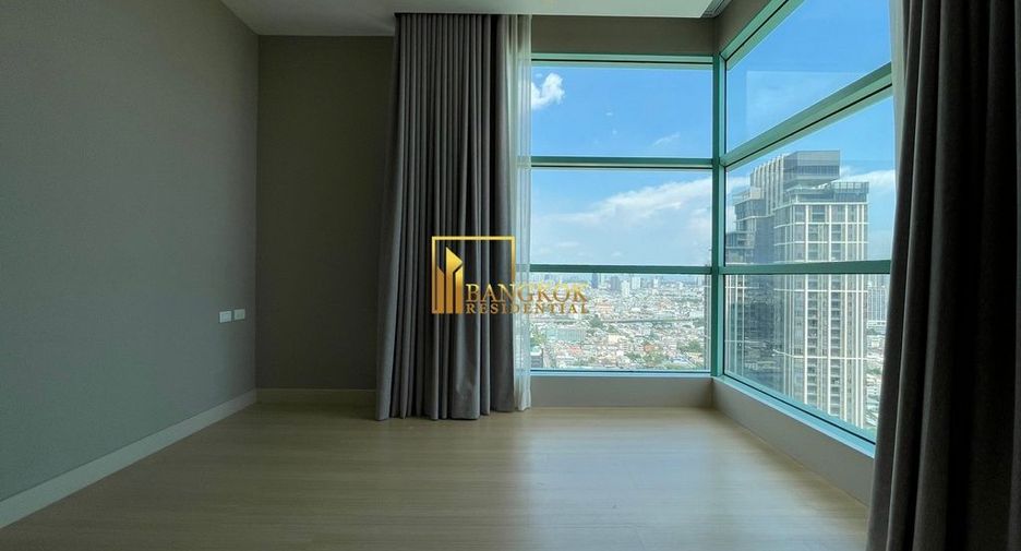 For rent 3 bedrooms condo in Bang Kho Laem, Bangkok