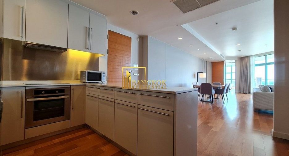 For rent 3 bedrooms condo in Bang Kho Laem, Bangkok