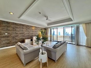 Apartment zur Miete mit 3 Zimmer in Watthana, Bangkok