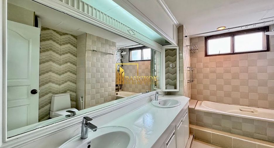 Apartamento en alquiler de 3 habitaciones en Watthana, Bangkok