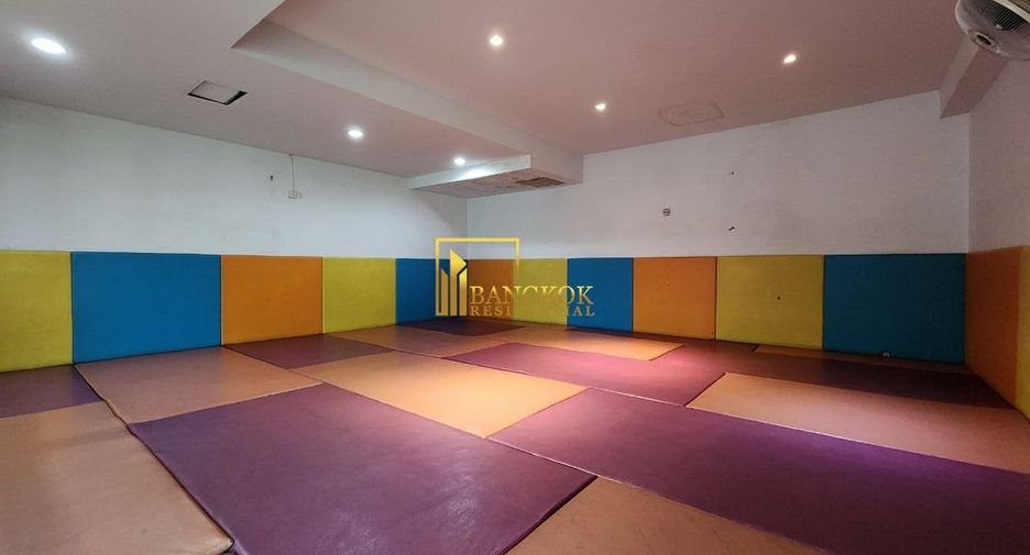 Apartamento en alquiler de 3 habitaciones en Watthana, Bangkok