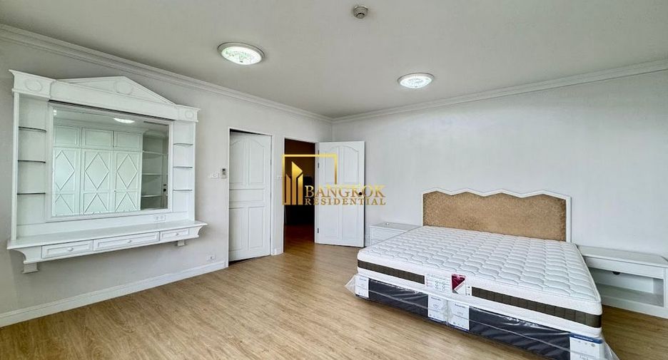 Apartamento en alquiler de 3 habitaciones en Watthana, Bangkok