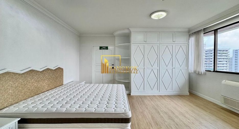 Apartamento en alquiler de 3 habitaciones en Watthana, Bangkok