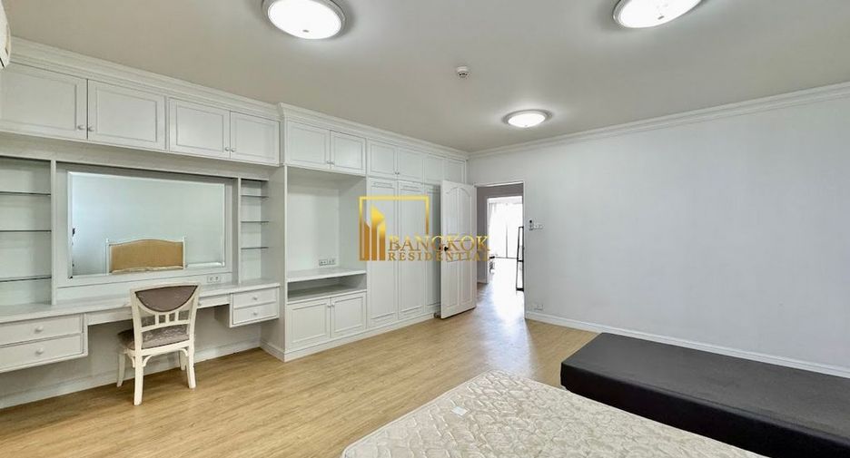 Apartamento en alquiler de 3 habitaciones en Watthana, Bangkok