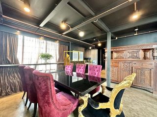Condo en alquiler de 3 habitaciones en Khlong Toei, Bangkok