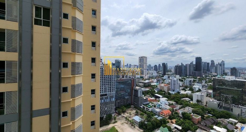 For rent 1 bed condo in Khlong Toei, Bangkok