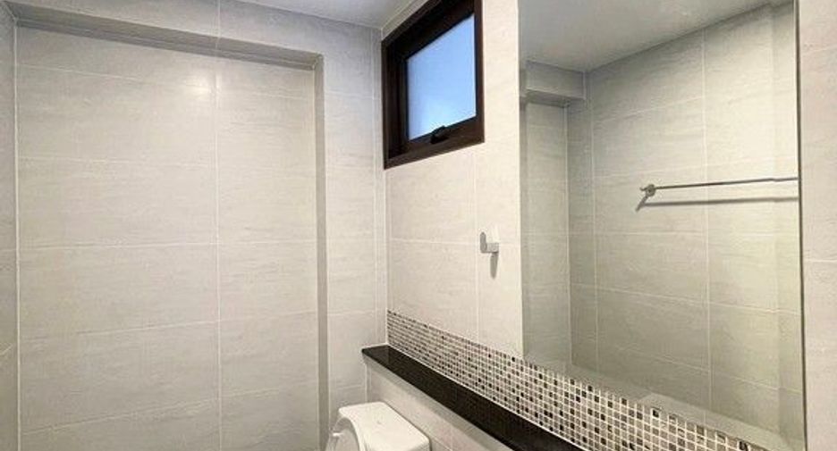 Продажа 4 спальни дом в Сапхан Сунг, Бангкок
