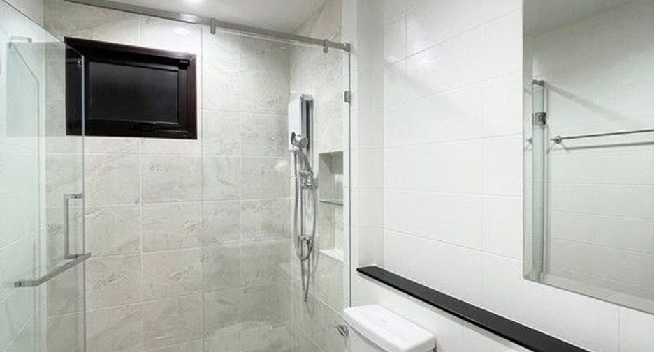 Продажа 4 спальни дом в Сапхан Сунг, Бангкок