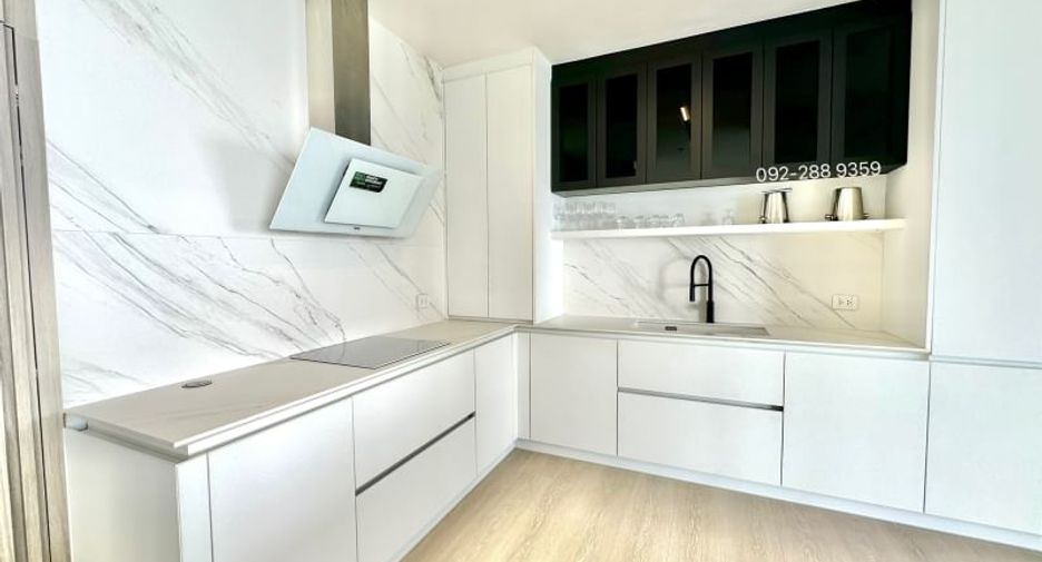 For rent and for sale 2 bedrooms condo 