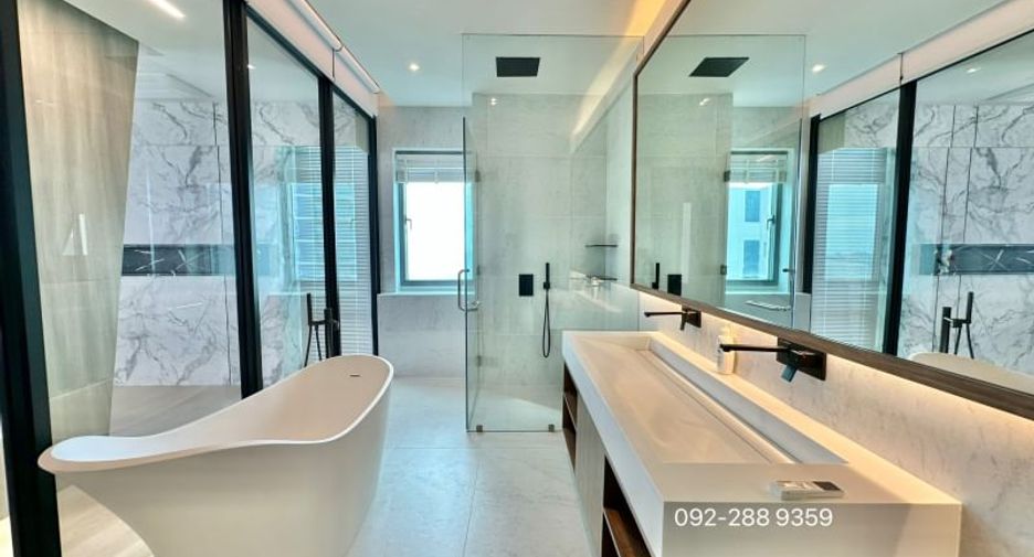 For rent and for sale 2 bedrooms condo 