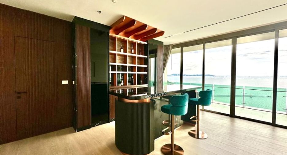 For rent and for sale 2 bedrooms condo 