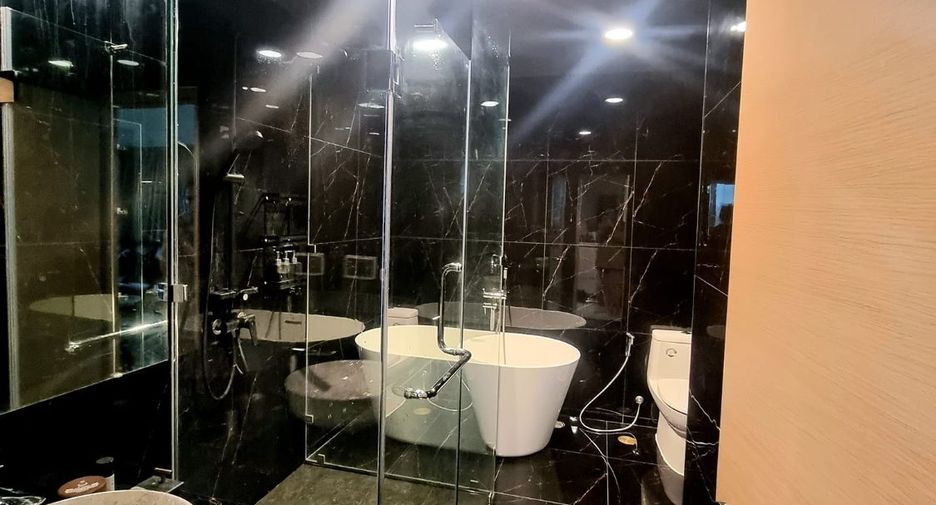 Wohnung zur Miete und zum Kauf mit 1 Zimmer in Bang Kapi, Bangkok