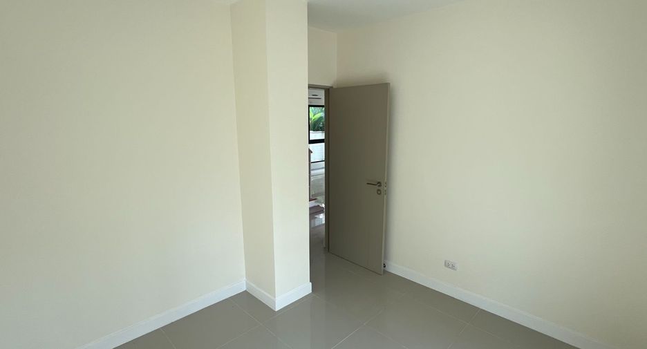 For sale 4 bedrooms house in Prawet, Bangkok