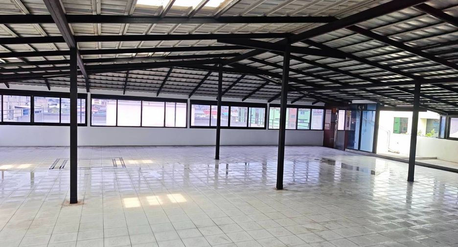 For sale retail Space in Bangkok Yai, Bangkok