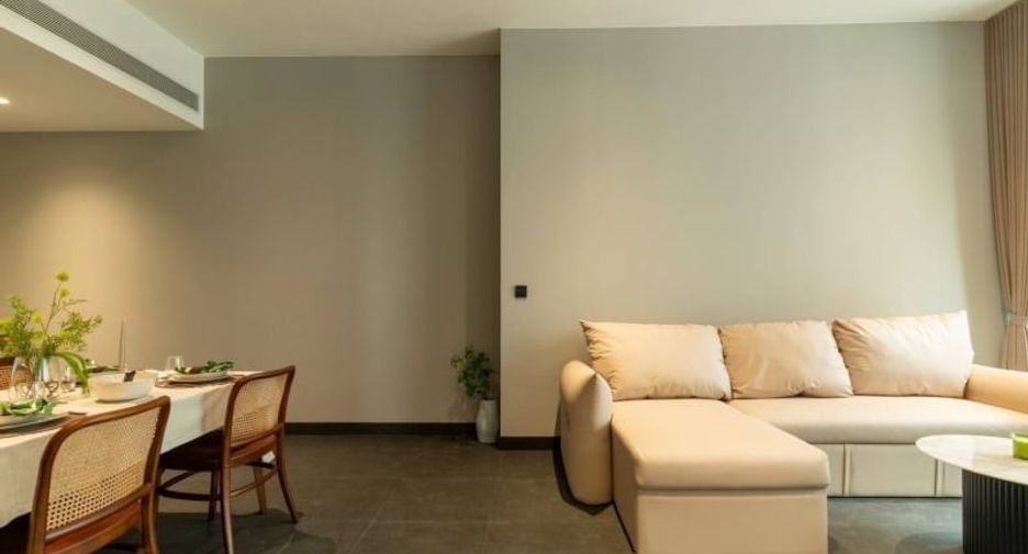 For rent 2 bedrooms condo in Sathon, Bangkok