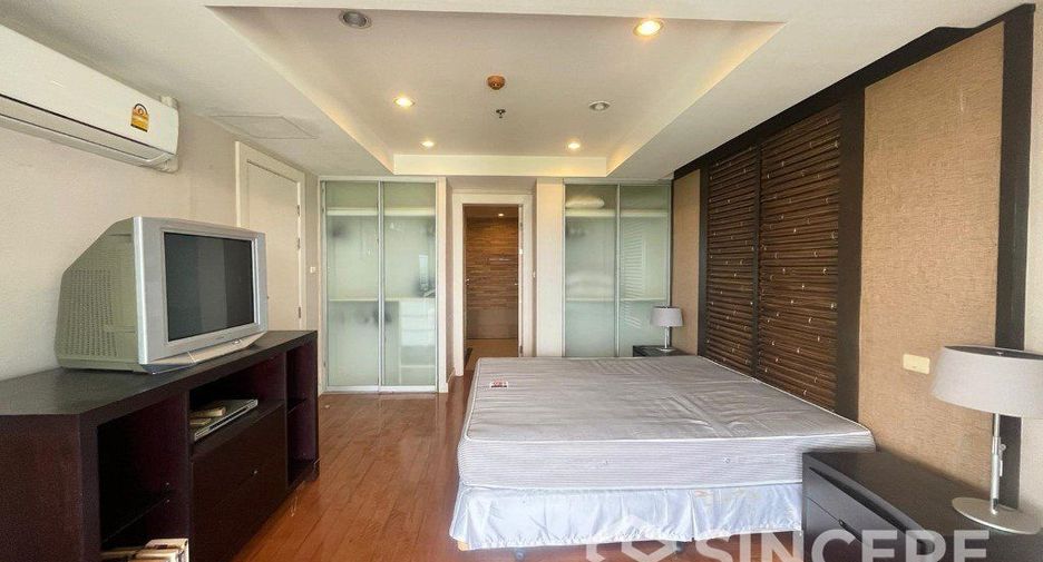 For rent 2 bedrooms condo in Mueang Phuket, Phuket