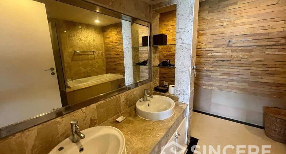 For rent 2 bedrooms condo in Mueang Phuket, Phuket