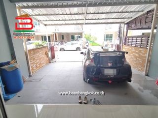 For sale 4 bedrooms townhouse in Sai Mai, Bangkok