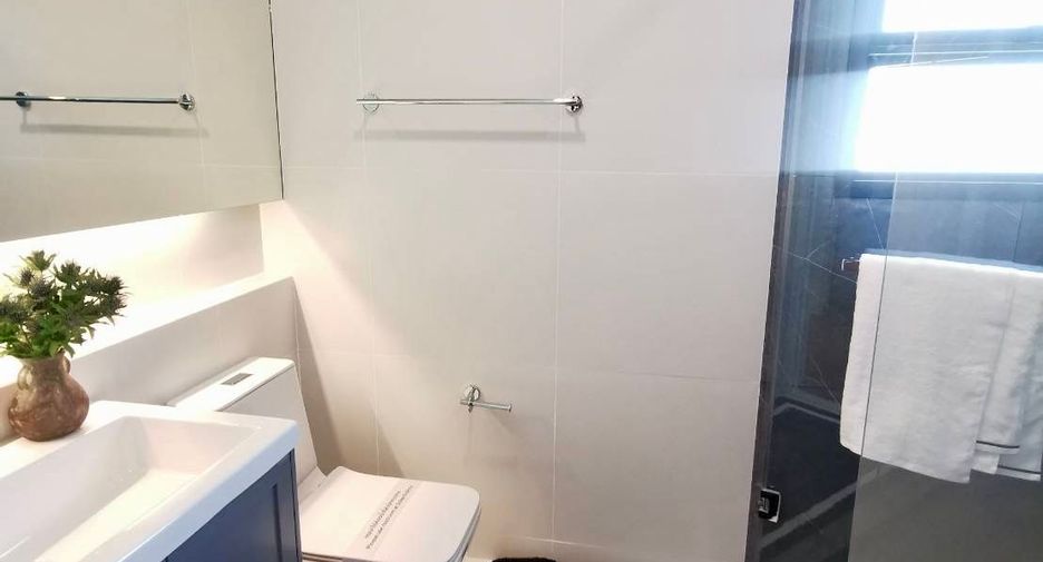 For sale 5 bedrooms house in Bang Phli, Samut Prakan