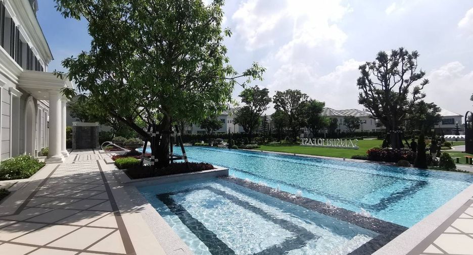 For sale 5 bedrooms house in Bang Phli, Samut Prakan