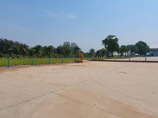 For rent and for sale 2 bed warehouse in Hankha, Chainat